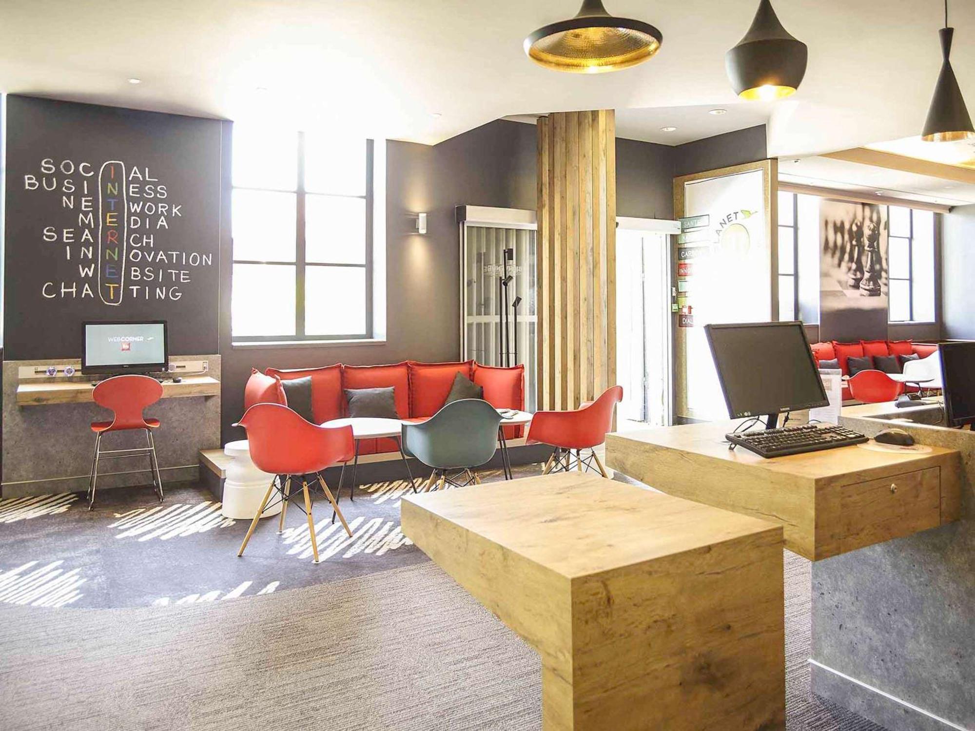 Отель Ibis Douai Centre Экстерьер фото